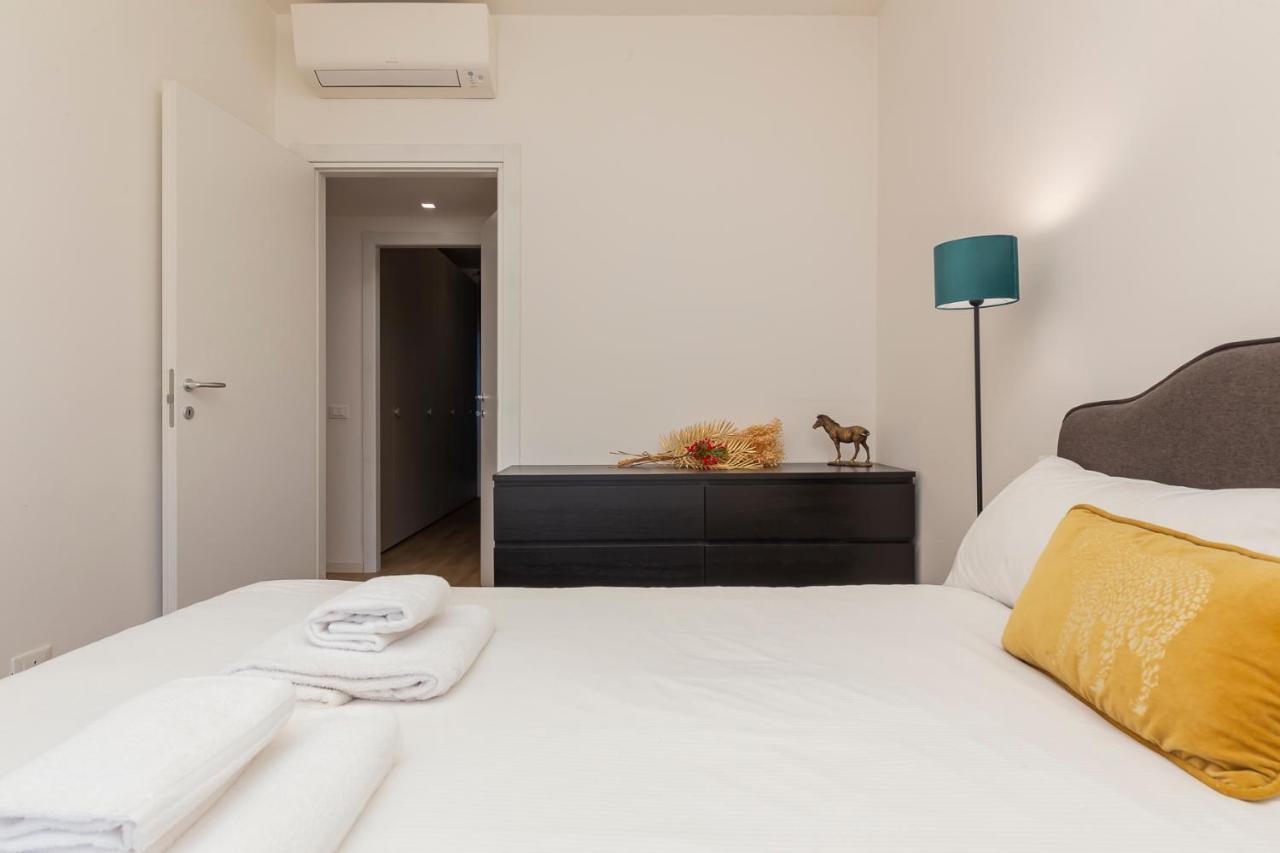 Apartment Luxury Near Navigli - Anemoni 5 *